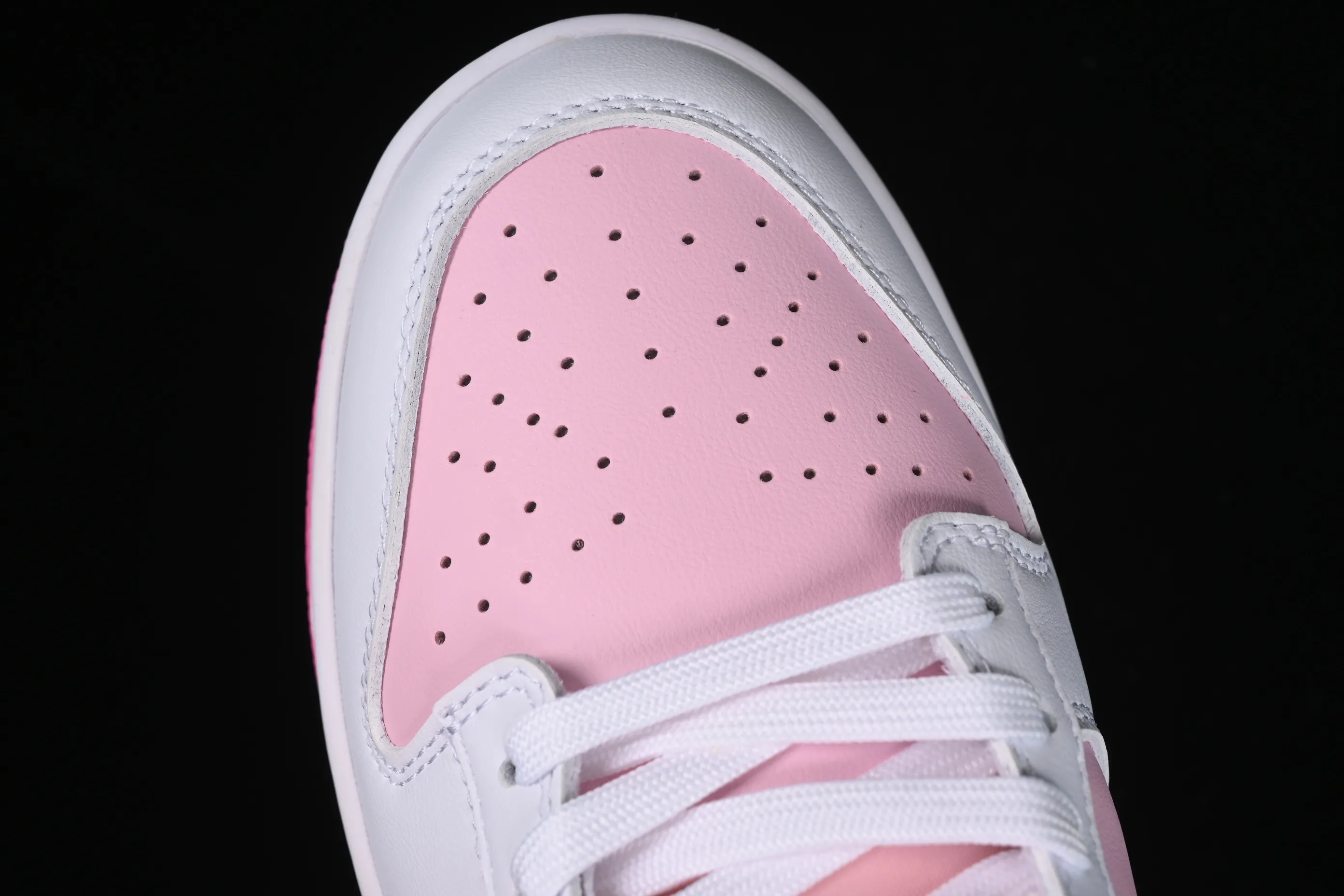 All Categories Nk SB Dunk Series Nk SB Dunk Low Low-top sneakers Nk SB Dunk Low Glacier pink color Low-top casual sports skateboard shoes HQ1181-661